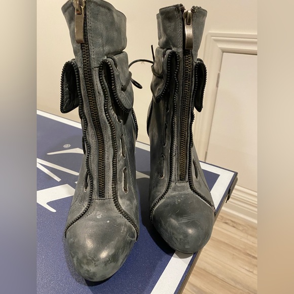 Booties - Picture 3 of 4